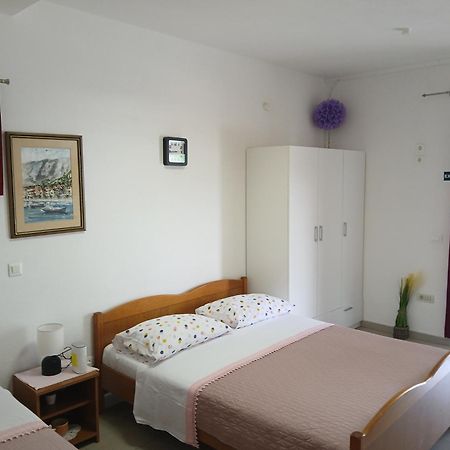Apartments Andrijašević Makarska Buitenkant foto